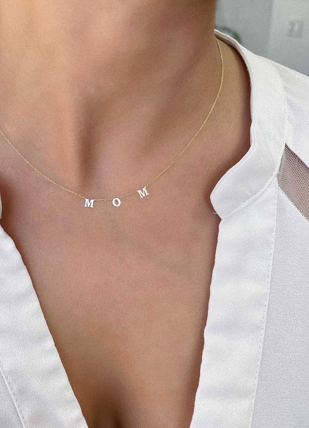 MOM Necklace